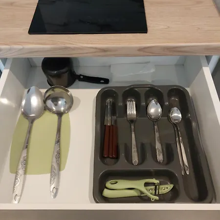 Anibo & Center 3861 アパート