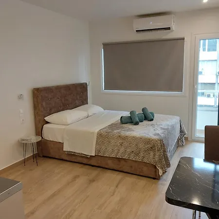 Anibo Studios & Apartments Center Antigonidon *