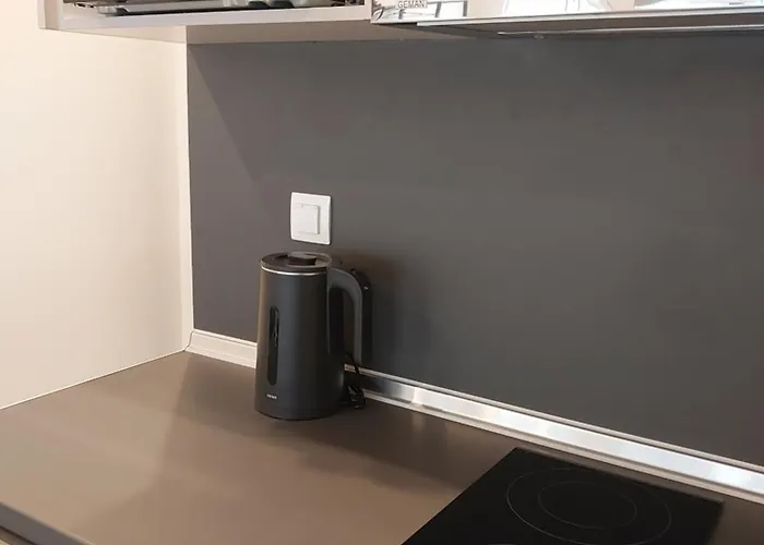 Anibo & Center 3861 *